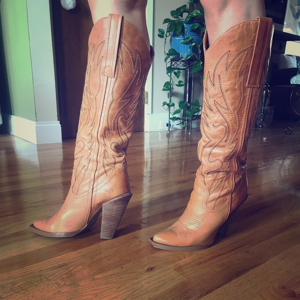 Jessica Simpson cowgirl boots